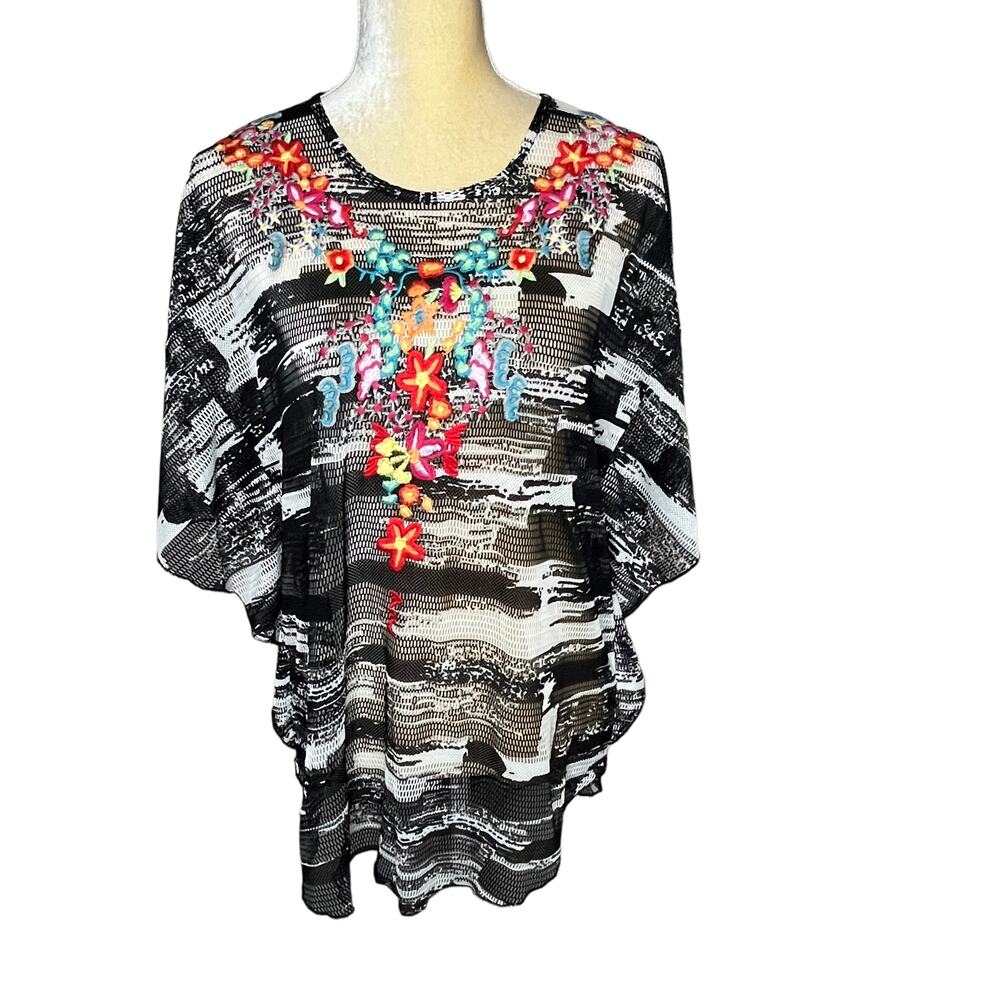Dor Dor Couture Embroidered Dolman Sleeve Artsy Blouse Top NEW Size Medium